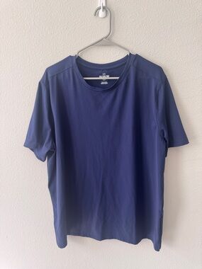 Under Armour Men’s Navy Blue Short-Sleeve Athletic Tee